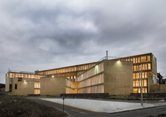 Edifício MOPTT La Serena / Teodoro Fernández Arquitectos (16) ©Rodrigo Opazo
