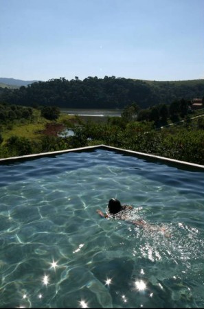 Casa em Joanópolis / Una Arquitetos