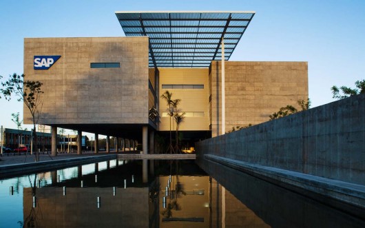 SAP Global Service Center / Eduardo de Almeida, Shundi Iwamizu