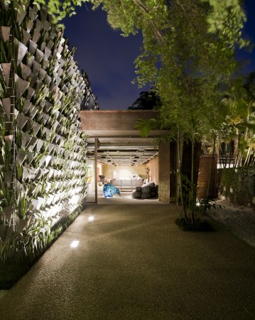 Firma Casa / SuperLimão Studio + Irmãos Campana (21)