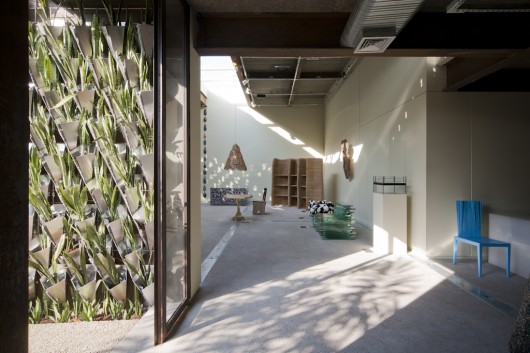 Firma Casa / SuperLimão Studio + Irmãos Campana (12)