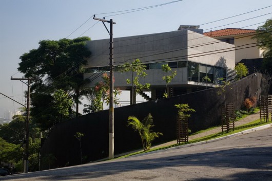 Casa e Estúdio na Vila Romana / MMBB arquitetos (7)
