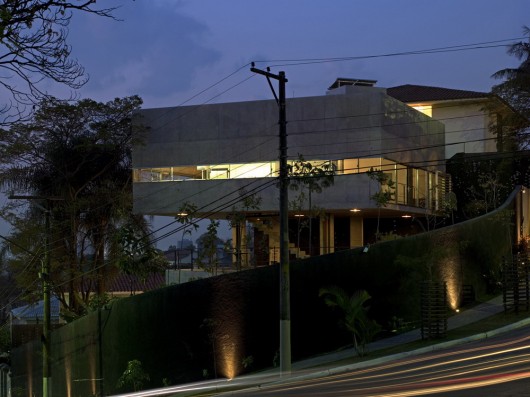 Casa e Estúdio na Vila Romana / MMBB arquitetos (14)