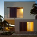 Casa na Praia Verde / Nelson Resende Arquitecto (9) © FG+SG – Fernando Guerra, Sergio Guerra