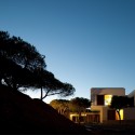 Casa na Praia Verde / Nelson Resende Arquitecto (1) © FG+SG – Fernando Guerra, Sergio Guerra