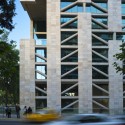 Costanera Lyon / Eugenio Simonetti + Renato Stewart (12) © Guy Wenborne
