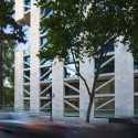 Costanera Lyon / Eugenio Simonetti + Renato Stewart (13) © Guy Wenborne