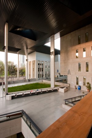 Edifício Campus Almagro Norte, Universidad Central de Chile / Marsino Arquitectos (11)