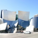 Disney Concert Hall - Foto vía Flickr @squakytoy 