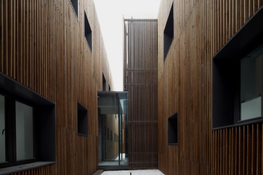Edifício Administrativo da Companhia de Gás em Jiading / Atelier Deshaus (8)