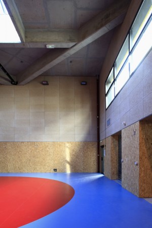 Edifício de Esportes / Heams et Michel (8)