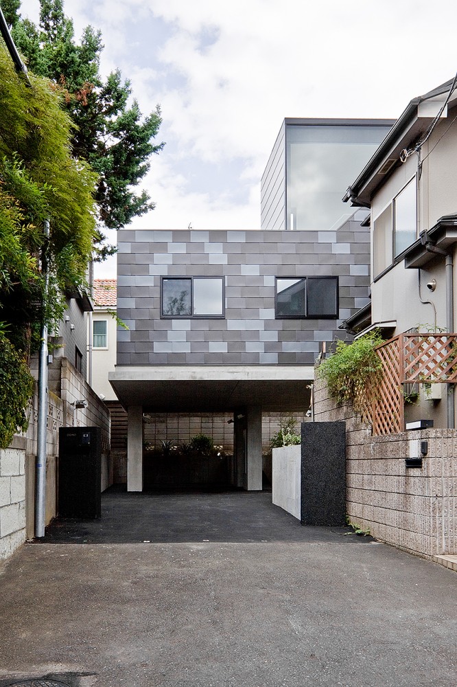 Casa em Eifukucho / upsetters architects