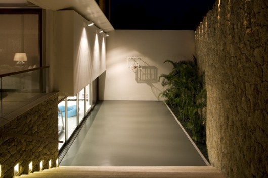 Casa JH / Bernardes + Jacobsen Arquitetura (4)