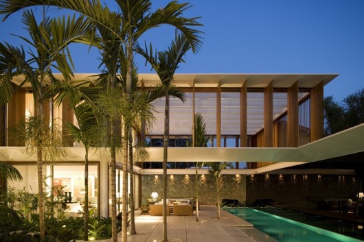 Casa JH / Bernardes + Jacobsen Arquitetura (3)