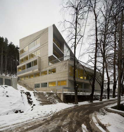 Edifício Sede do Laboratório Subterrâneo da Canfranc / Basilio Tobías (15)