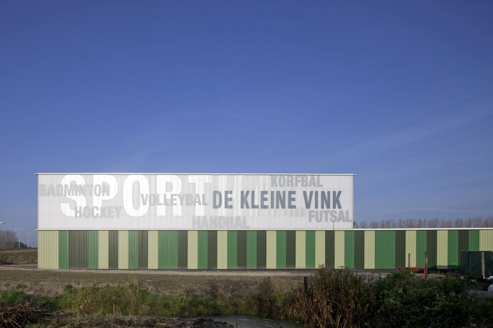 Pavilhão Esportivo Verde / MoederscheimMoonen Architects