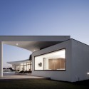 Casa Colunata / Mario Martins Atelier (1) © FG + SG - Fernando Guerra, Sérgio Guerra
