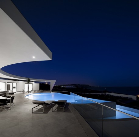 Casa Colunata / Mario Martins Atelier (5)