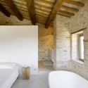 Renovação de uma casa em Treia / Wespi de Meuron (10) © Hannes Henz