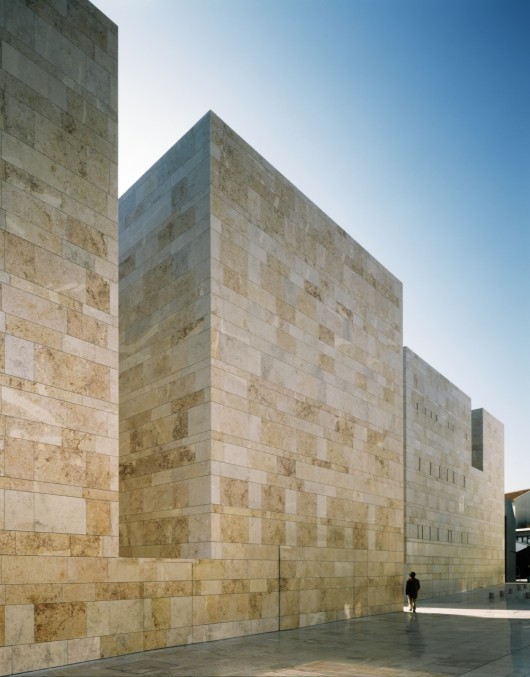Sines Center for the Arts / Aires Mateus (31) © Daniel Malhão