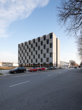 Edifício MPA / Lousinha Arquitectos (14)