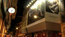 Timelapse da nova loja de Valentino projetada por Chipperfield