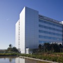 Centro Cívico do Pragal e Almada Business Hotel / NLA - Nuno Leónida Arquitectos (24) © José Manuel