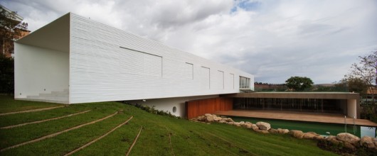 Casa Piracicaba / Isay Weinfeld (11)