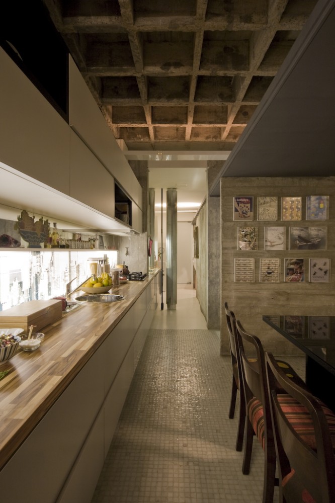 Residência na Avenida Paulista / Piratininga Arquitetos Associados
