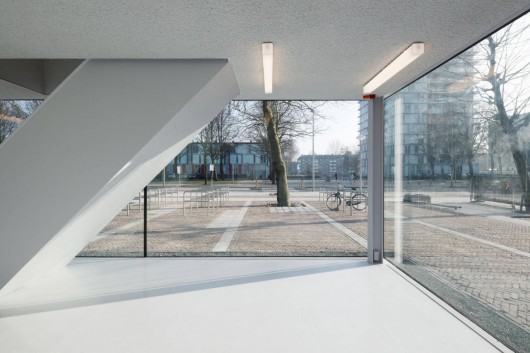Centro da Juventude em Amsterdão / Atelier Kempe Thill (7)