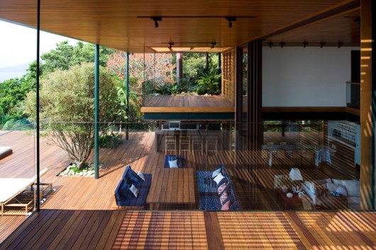 Casa no Guarujá / Bernardes Jacobsen (17)
