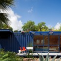 Container Guest House / Poteet Architects (25) © Chris Cooper