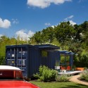 Container Guest House / Poteet Architects (19) © Chris Cooper