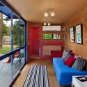 Container Guest House / Poteet Architects (16) © Chris Cooper