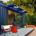 Container Guest House / Poteet Architects (11) © Chris Cooper