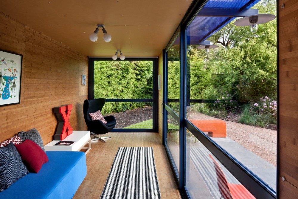 Container Guest House / Poteet Architects