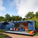 Container Guest House / Poteet Architects (7) © Chris Cooper
