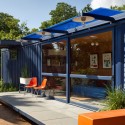 Container Guest House / Poteet Architects (4) © Chris Cooper