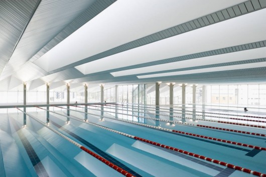 Piscina Universitária para o Campus de Orense / Francisco Mangado (13)