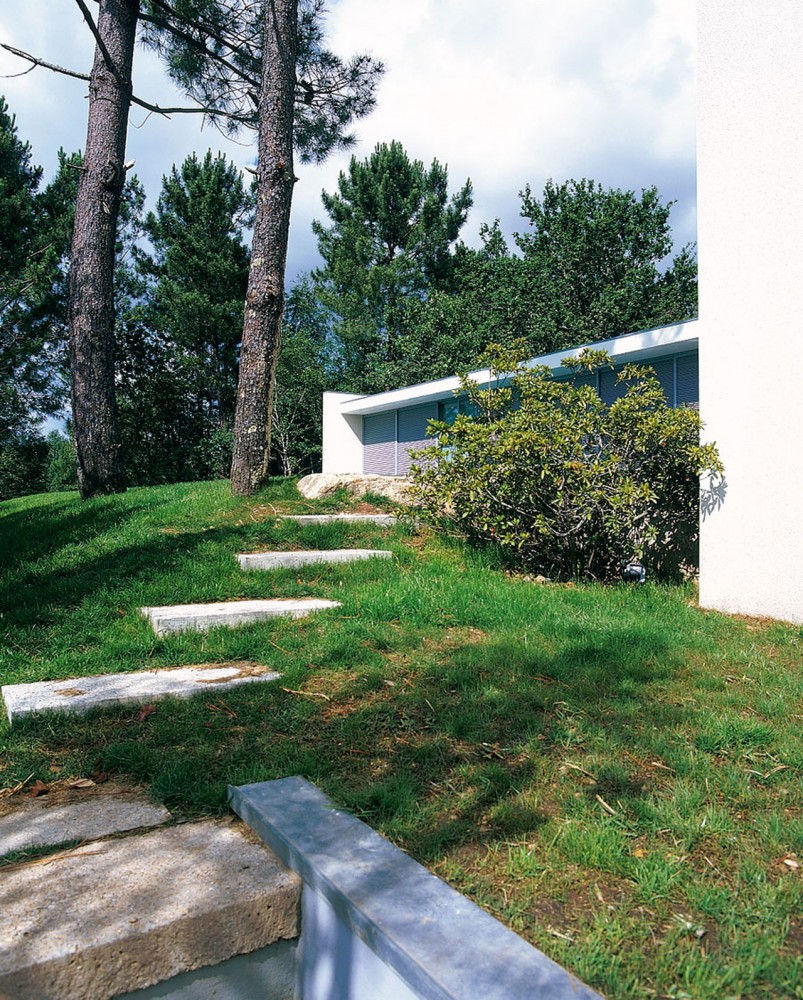 Casa Lote 9 Fraião / Topos Atelier de Arquitectura