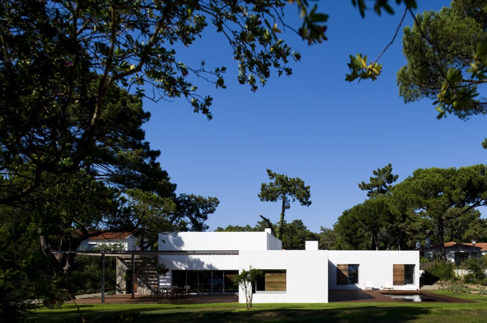 Casa no Banzão ll / Frederico Valsassina Arquitectos Casa no Banzão ll / Frederico Valsassina Arquitectos