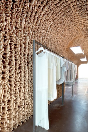 Loja Owen / Tacklebox Architecture (4)