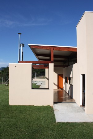 Casa em Caconde / Hiperstudio (3)