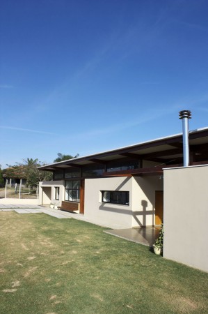 Casa em Caconde / Hiperstudio (5)