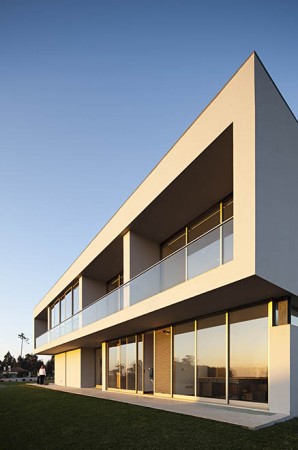 Casa Paramos / Atelier Nuno Lacerda Lopes (11)