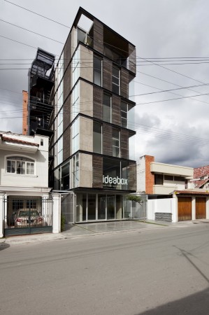 Edifício 03 98 / Espinoza Carvajal Arquitectos (30)