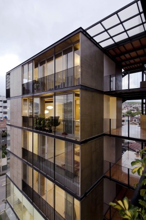 Edifício 03 98 / Espinoza Carvajal Arquitectos (26)