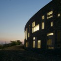 Centro de saúde e Casa de Repouso / IPOSTUDIO Architects (7) © Jacopo Carli