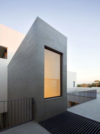 Chalé S Cube / AGi architects (10)