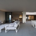Chalé S Cube / AGi architects (4) © Nelson Garrido